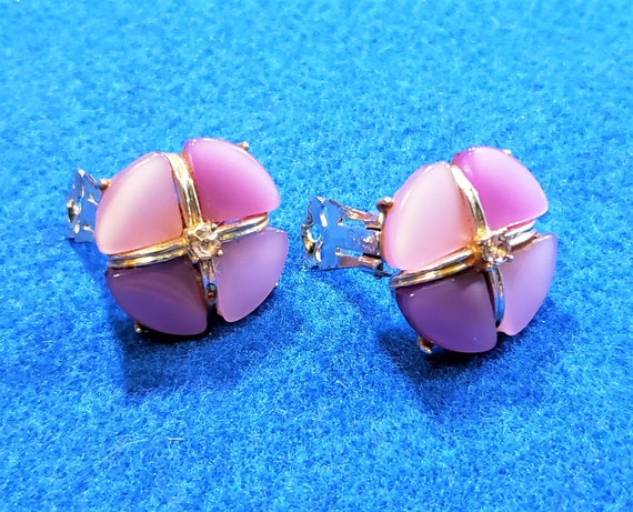 Coro Signed Lilac And Goldtone Clip On Earrings - image 1