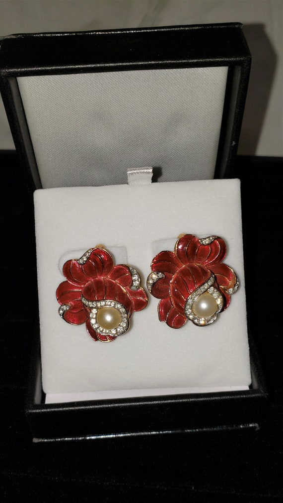 Trifari Signed Stamped Red Enamel and Faux Pearl W