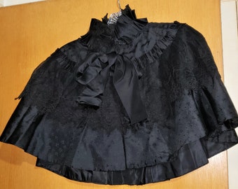 Vintage 1800s Victorian Black Silk Broccade And Lace With Beadwork Embellishment Mourning Cape