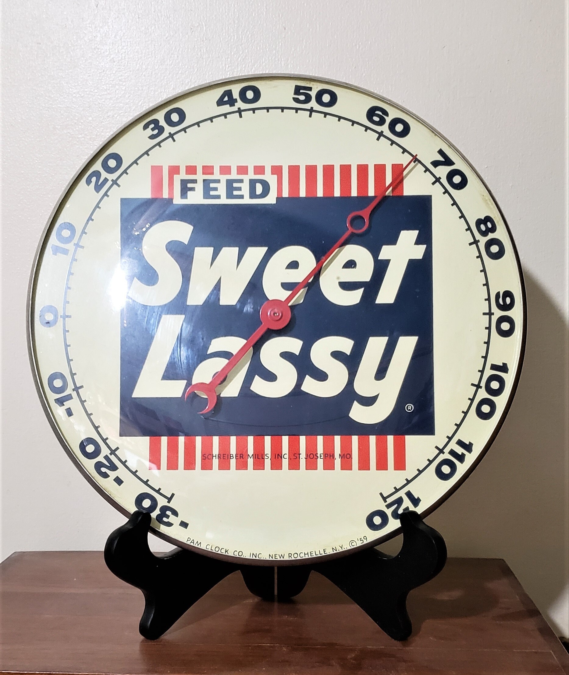 Marvel Mystery Oil Advertising Clock by Auto PAM dates 1960's