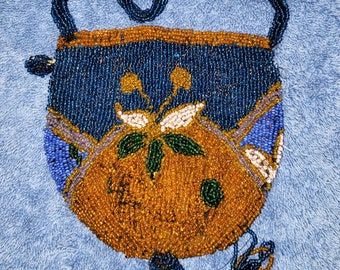 Porte-monnaie ancien en perles de Belgique du début des années 1800 - Motif Fleur d'oranger