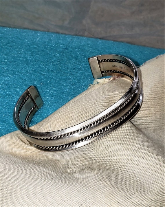 Native American Navajo Handmade Sterling Silver Cuff