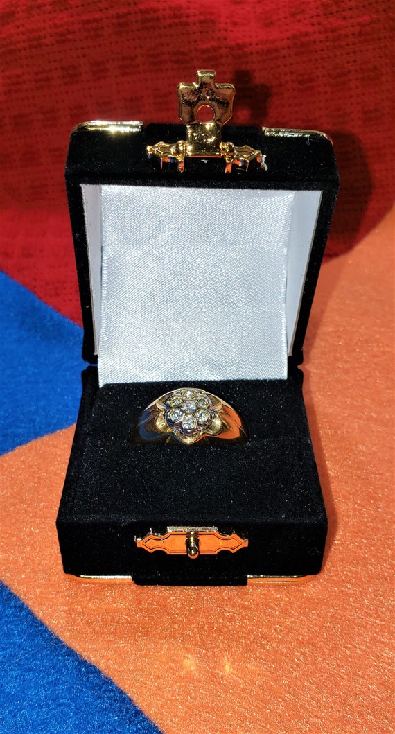 Men's Gold Tone Ring With Crystals