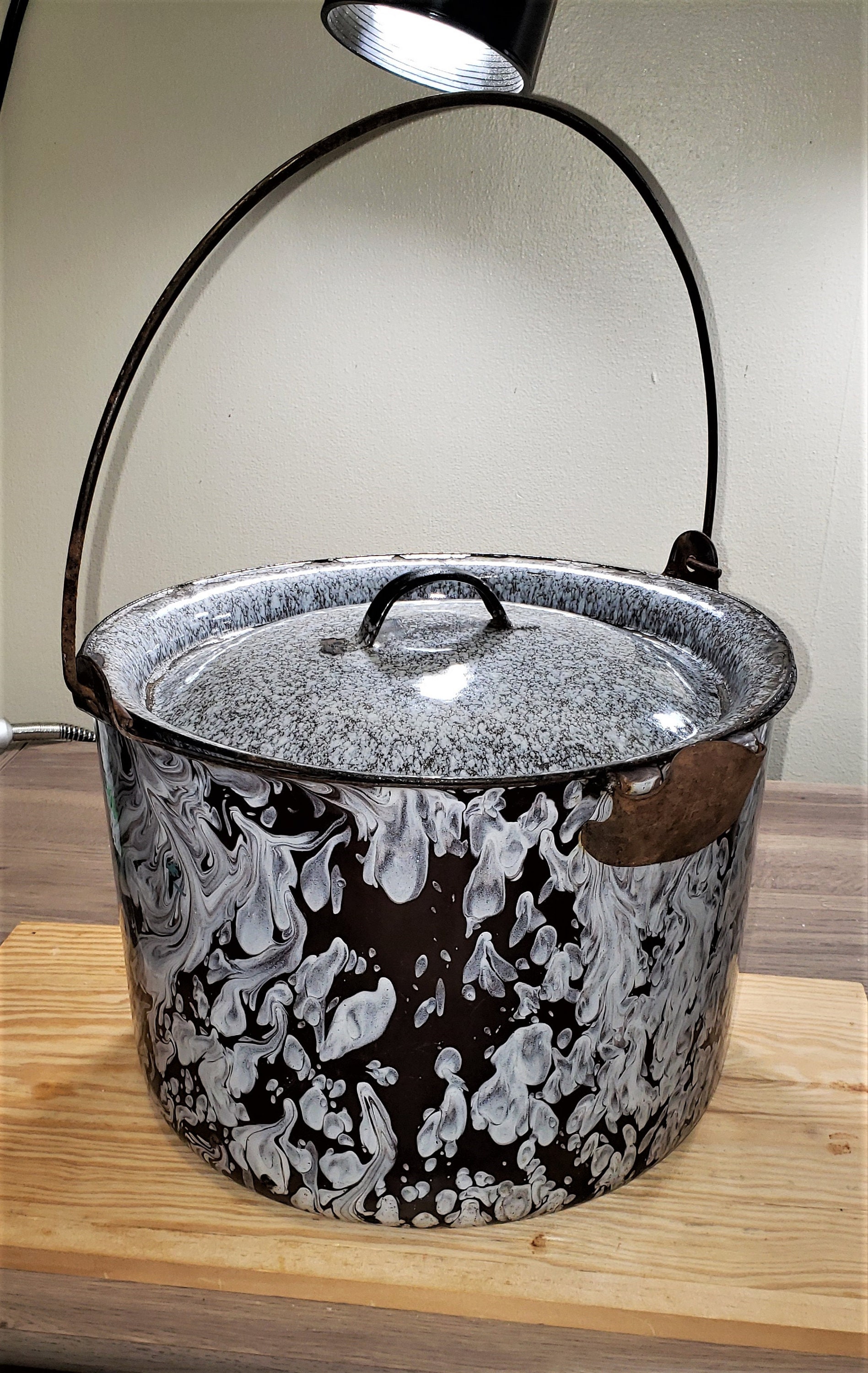 Majestic Granite Ware Pot With Lid Etsy