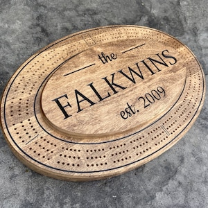 Tablero de cribbage personalizado / Cribbage / Juego de mesa / Juegos de cartas / Juegos de madera / Regalo de boda / Regalo de aniversario / Personalizado