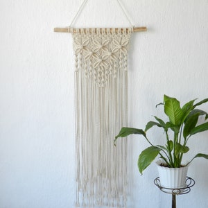 Macrame Wall Hanging, Woven Wall Hanging, Macrame Mural, Boho Tapestry Wall Art, Housewarming gift, Wall Decor, Vertical Macrame Wall Decor