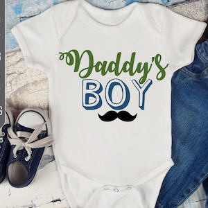 Papas Junge Svg. Schnurrbart Svg. Vater und Sohn Svg. Baby Boy Onesie Svg. Daddy Und ich.. Baby Boy Shirt. Sublimationsdesign, Eisen auf Transfer