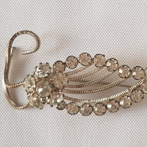 beautiful vintage brooch, 60s-70s jewelry, rhinestone crystals, old brooch