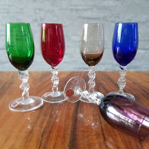 beautiful colors Mid Century Italian Empoli, set of 5 liqueur glasses with twisted stem, Made in Italy, 60s70s, rarity!!