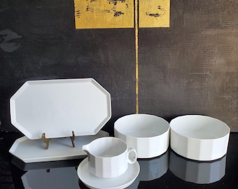Vintage Rosenthal porcelain studio-line, Polygon White decor, designer Tapio Wirkkala, available as a choice of: plate, bowl, gravy boat (2 pieces)