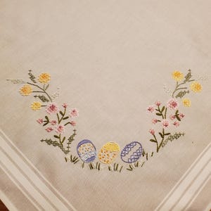 Vintage easter tablecloth embroidered german - Etsy 日本