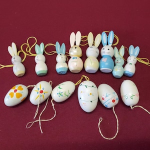 14 vintage wooden Easter figures, Easter decorations, wooden Easter eggs, wooden Easter bunnies, Easter bells, Easter birds, retro Easter decorations