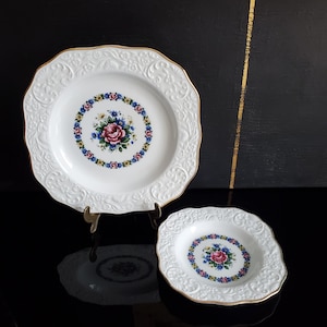 Beautiful 2 serving plates, platters, plates, by Schumann Arzberg Bavaria Germany, porcelain plate, flower bouquet with relief pattern, pastry plate