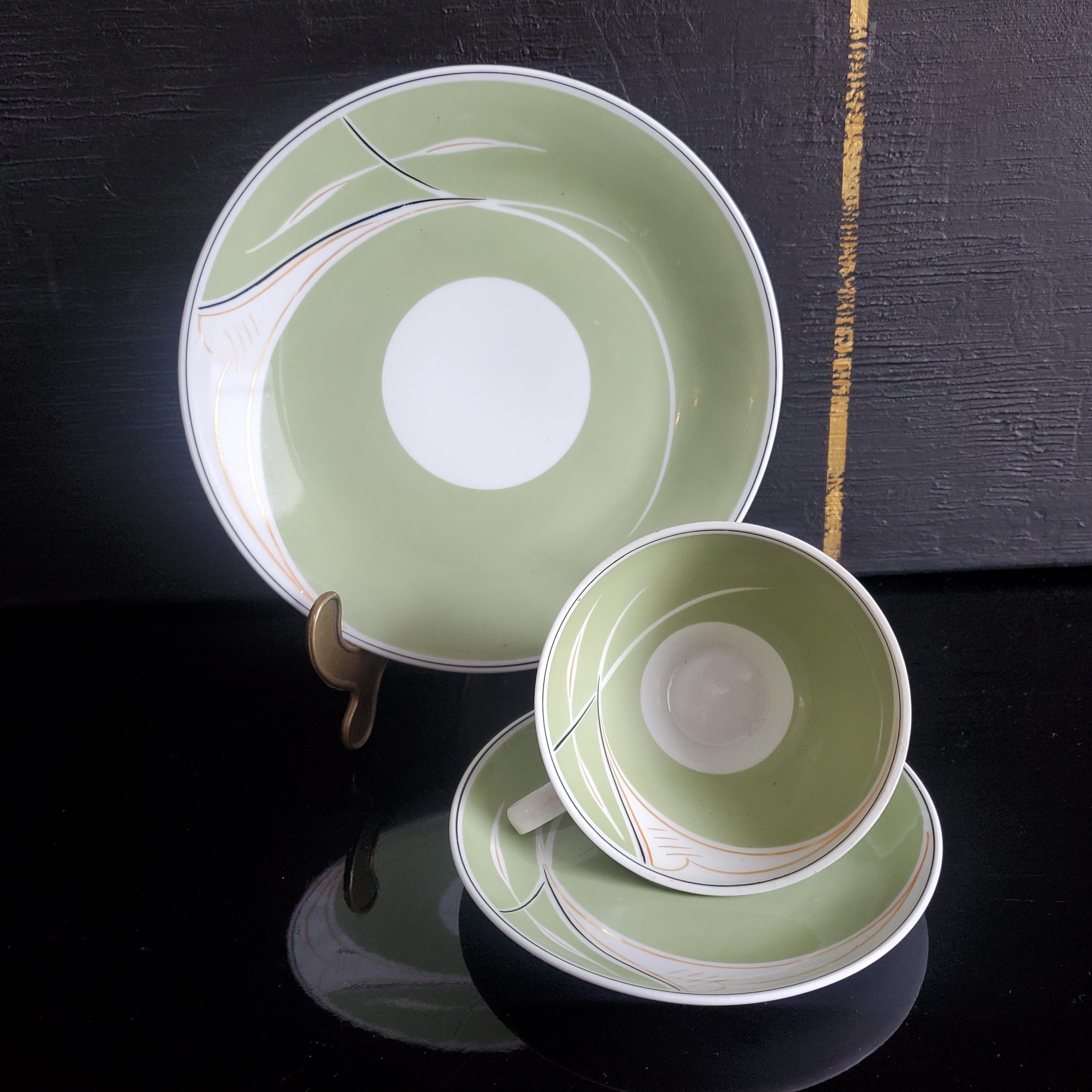 KAHLA 食器セット Vintage Collectible Tea Cup by Kahla, Germany, Hand-painted
