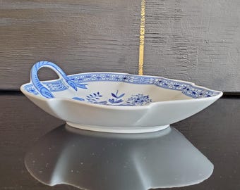 フッチェンロイター　お皿、ボウルセット フッチェンロイター ドイツ 1814年 磁器 オニオン柄ボウル、リーフ型