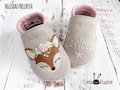 Lederpuschen Krabbelschuhe Reh mit Blüten und Name als Geschenk zur Geburt, Taufe oder Geburtstag - ab Gr. 17 product logo