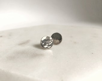 Sterling silver dainty hammered disc post earrings - Hammered Tiny Circle Earrings- Beaten Disc Earrings - Beaten Tiny Disc Earrings