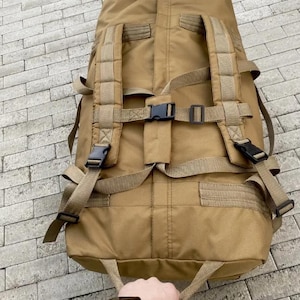 130L タクティカルダッフルバックパック – MOLLE対応ヘビーデューティーミリタリーギアバッグ | 600Dオックスフォード | 大型アーミーリュックサック