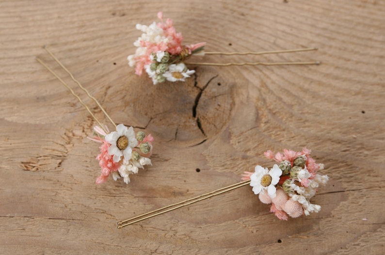 Haarnadel aus echten getrockneten Blumen aus der Serie Rosabelle in 2 Größen erhältlich Maxibrief Bild 8