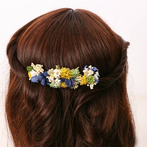 Épingle à cheveux réalisée à partir de véritables fleurs séchées de la série Marlène disponible en 2 tailles maxi lettre image 8