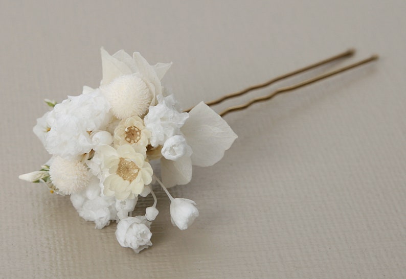 Haarnadel aus echten getrockneten Blumen aus der Serie Schneeweißchen in 2 Größen erhältlich Maxibrief Bild 3
