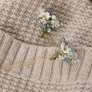 Hairpin made from real dried flowers from the Grays series available in 2 sizes maxi letter image 9