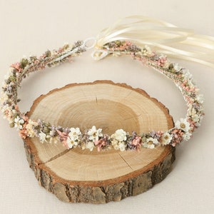 Head wreath made of dried flowers series Lina, (Maxibrief)