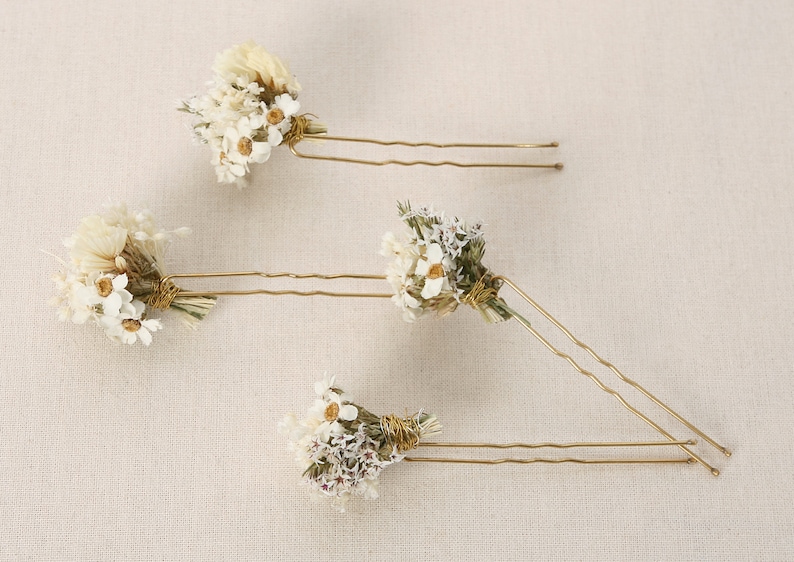 Hairpin made from real dried flowers from the Mia series available in 2 sizes maxi letter image 1