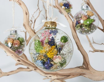 Glass ball filled with dried flowers from the Spring Fever series