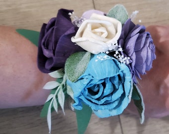 Purple & Blue Sola Wood Wrist or pin on Corsage, Lavender Purple Blue Prom Wedding Flowers, Mother of the Bride Groom Grandmother Flowers