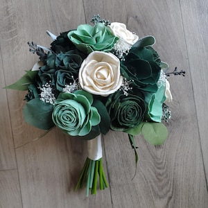 Emerald Green Bridal Bouquet Sage Sola Wood Flower Bridesmaid Nosegay Artificial Mother Corsage Groom Boutonniere Prom Homecoming HOCO Decor