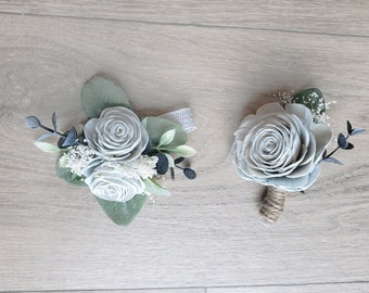 2PC Wrist Corsage Boutonniere Set, Pale Blue Eucalyptus Sola Wood Flower Mother Father of the Bride, Ice Blue Prom & Homecoming Flower Set