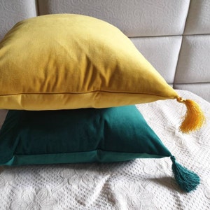 Capas de almofadas luxuosas de mostarda, fronhas amarelas, almofadas amarelas mostarda, fronhas de veludo, almofadas de borla de mostarda, almofadas de borlas