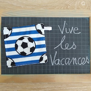 Lingettes pour ardoise scolaire, chiffon ardoise, éponge ardoise, effaceur ardoise, lingette enfant lavable, lingette football, ballon foot
