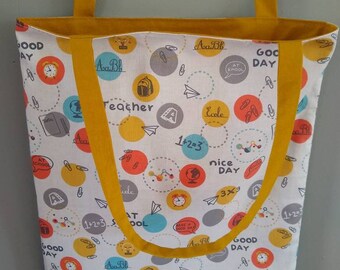 Tote bag "at school" fille ou garçon, sac école, sac maternelle, sac tissu bibliothèque, sac à livres, rentrée scolaire, anniversaire enfant