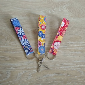 Gebloemde sleutelhanger, sleutelkoord, sleutelhanger, oppascadeau, kindersleutelhanger, goodies, minnares cadeau, ATSEM cadeau, AESH cadeau