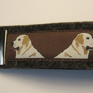 Schlüsselanhänger aus Filz dunkelbraun - GOLDEN RETRIEVER
