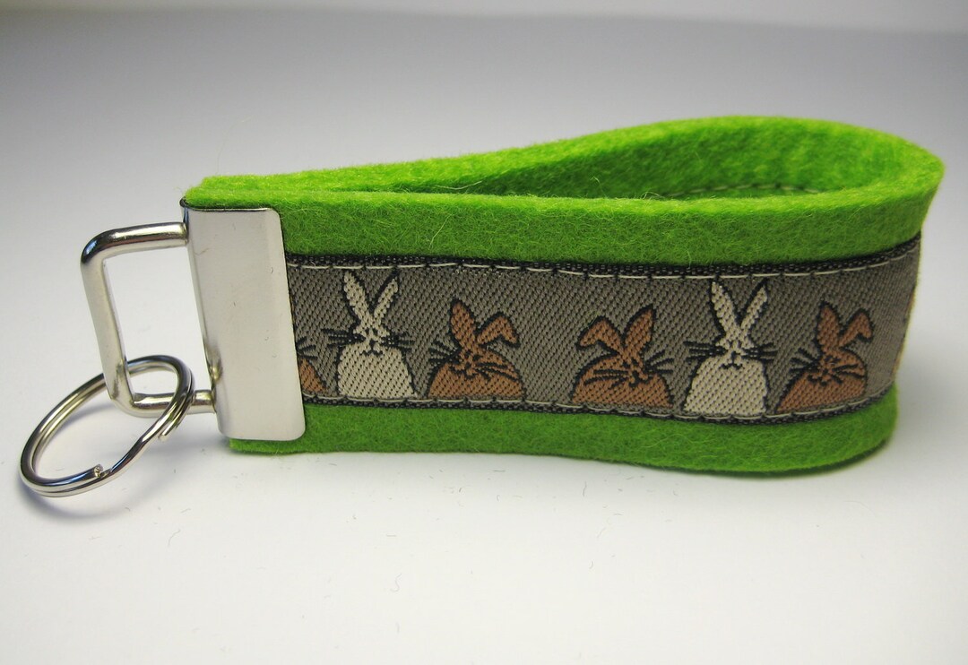 Felt Keychain - Green Bunnies / Rabbits - Etsy