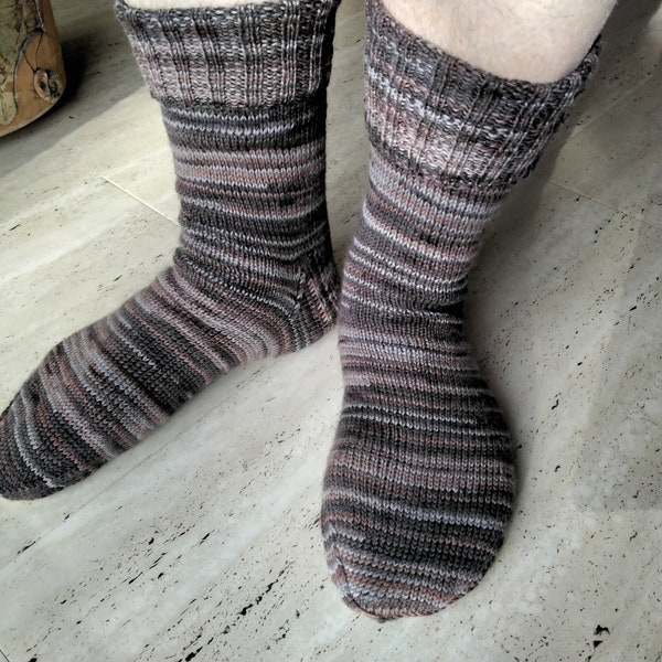 Männersocken mit Merinowolle handgestrickt Größe 45/46