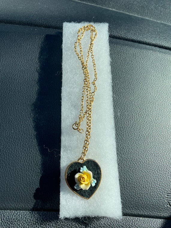 Vintage Gold Black Felt Floral Necklace - image 1