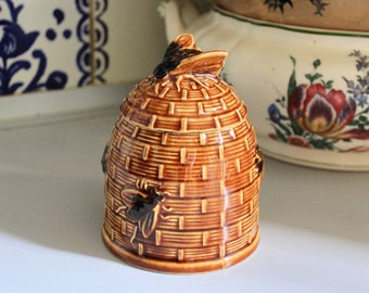 Vintage ceramic honey pot // Ceramic honey pot
