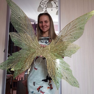 grandes asas de borboleta douradas verdes brilhantes com muitos strass fantasia de fada fantasia de menina asas de borboleta para aniversário florista