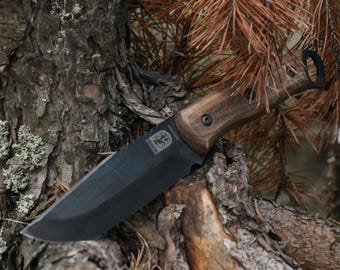 65G Steel Bushcraft Knife with Walnut Handle | Full Tang, Leather Sheath