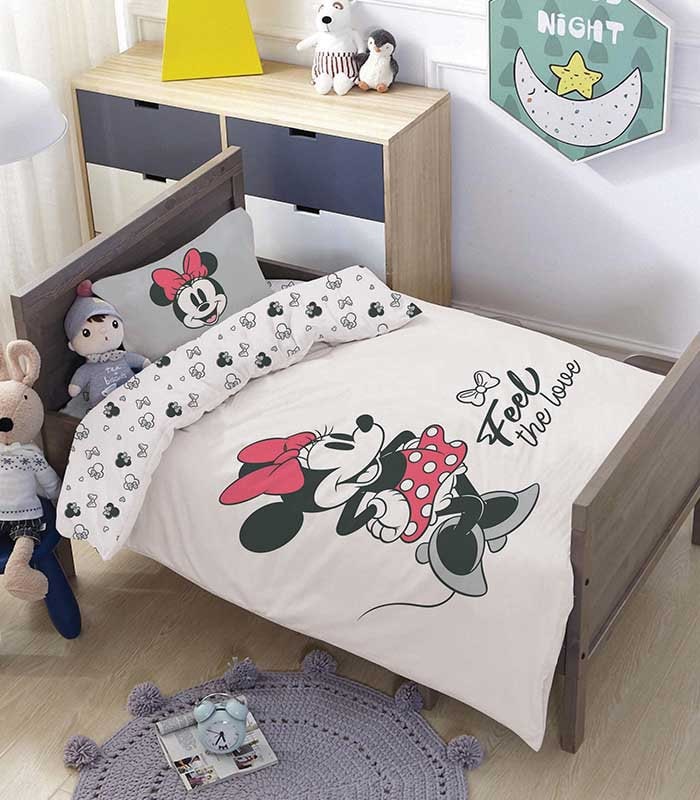 Minnie Mouse Love Bedding Set