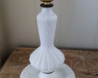 Vintage Milk Glass Swirl table/bedside/accent lamp