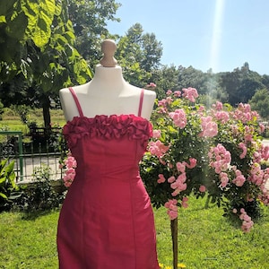 Old Hollywood style gown dress/  vintage 90s sexy mermaid dress/  ruffled neck formal dress/  rasberry red taffeta dress