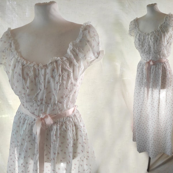 Chemise de nuit en satin argenté Valisere vintage des années 1990 - France