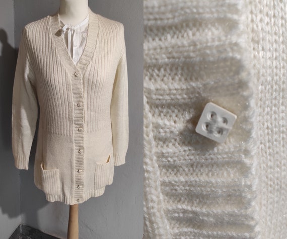 Vintage 60s cream wool sweater/ pocket fitted card