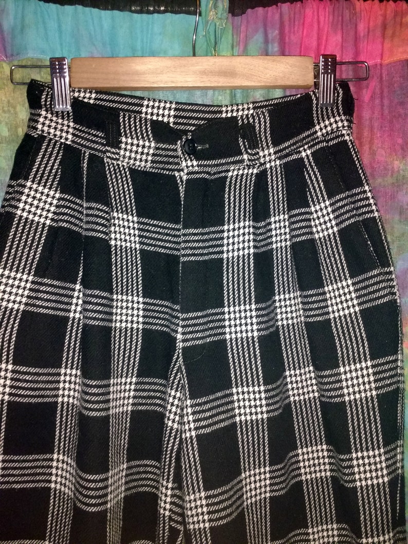 winter pleated trousers size S high waisted wool pants Vtg 90s plaid black and white geek pants