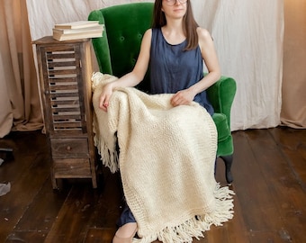 Handmade Pure Organic Wool Aran Traditional Cable Throw or Blanket,Anti stress knit blanket and throw